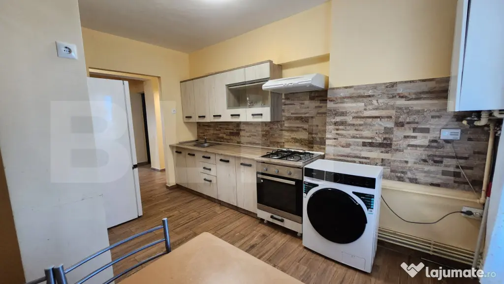 Apartament de inchiriat 3 camere - 7 noiembrie Targu MUres - Targu Mures (Mures)