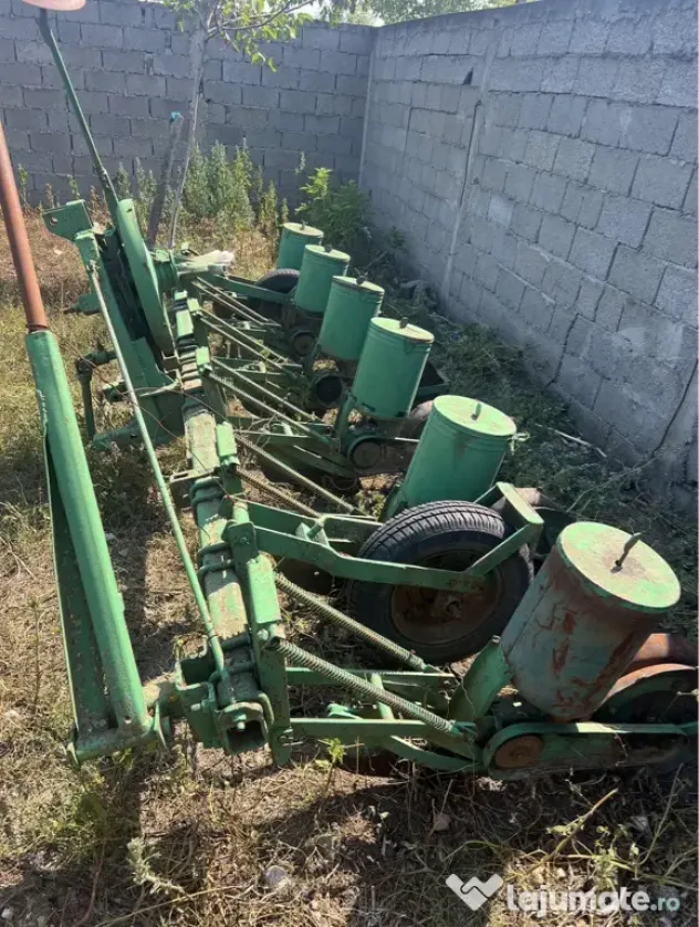 Utilaje agricole Semănătoare si Instalație de erbicidat