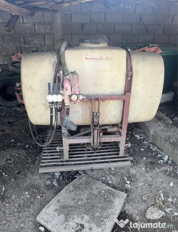 Utilaje agricole Semănătoare si Instalație de erbicidat