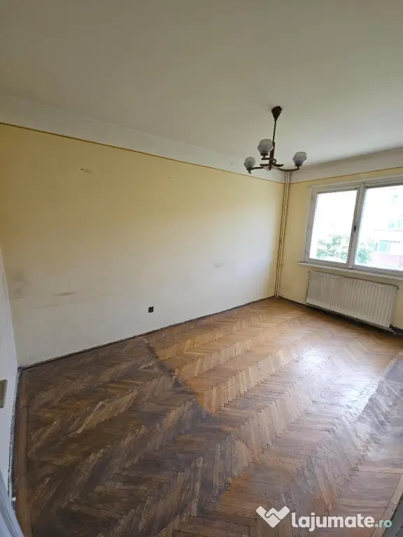 Proprietar, vând apartament două camere decomandate, Astra, Brașov, str. Uranus
