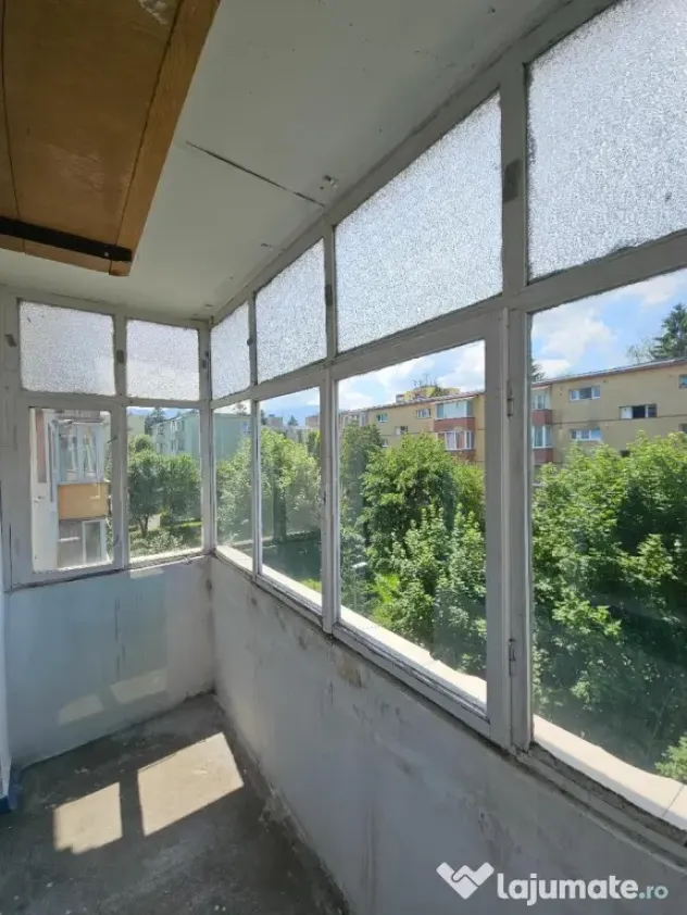 Proprietar, vând apartament două camere decomandate, Astra, Brașov, str. Uranus