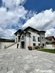 Casa individuala, 230 mp, teren 700 mp, zona La Soare 