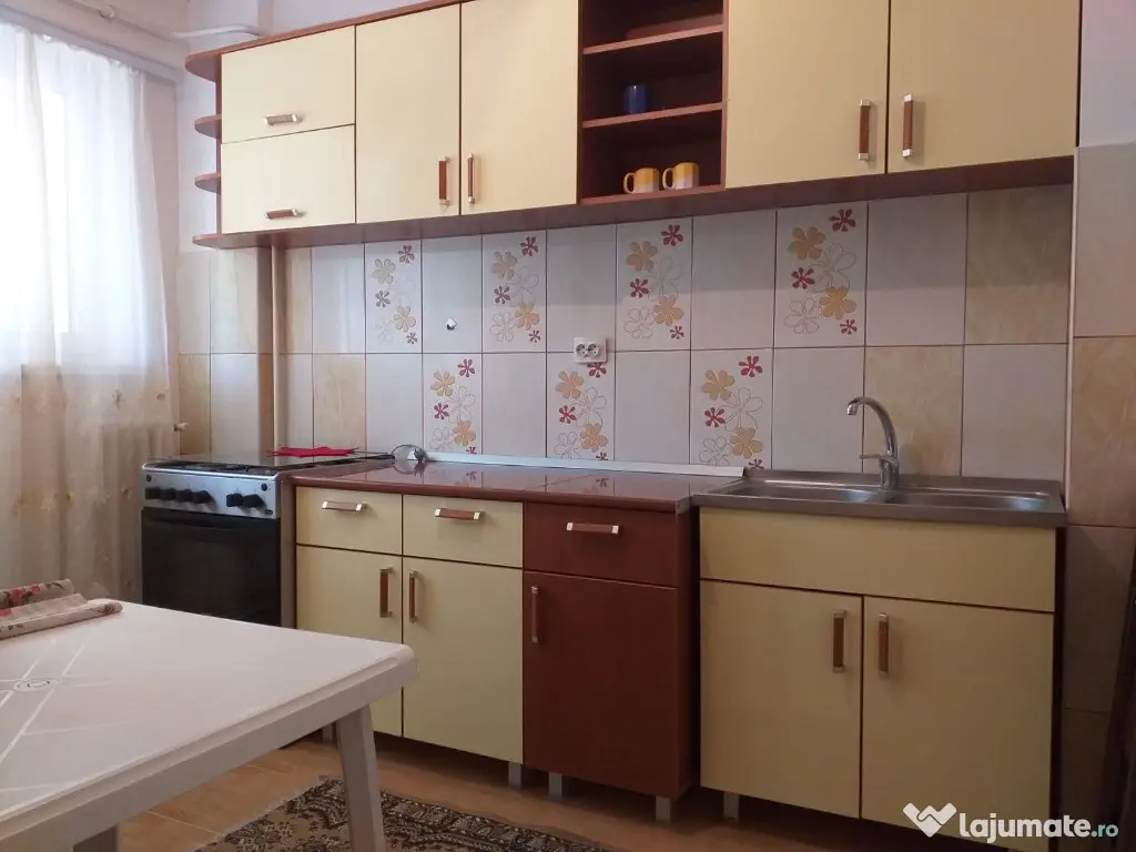 Apartament cu 2 camere zona Piata Mare-BRD - Botosani (Botosani)