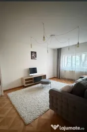 Apartament cu 3 camere decomandate - etaj 1 Zona Obcini 