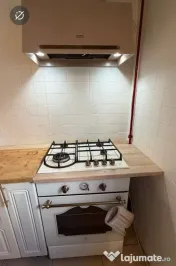 Apartament cu 3 camere decomandate - etaj 1 Zona Obcini 