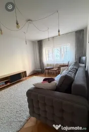 Apartament cu 3 camere decomandate - etaj 1 Zona Obcini 