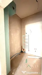 Oportunitate ! Apartament 4 Camere | Semifinisat | Logie 10 