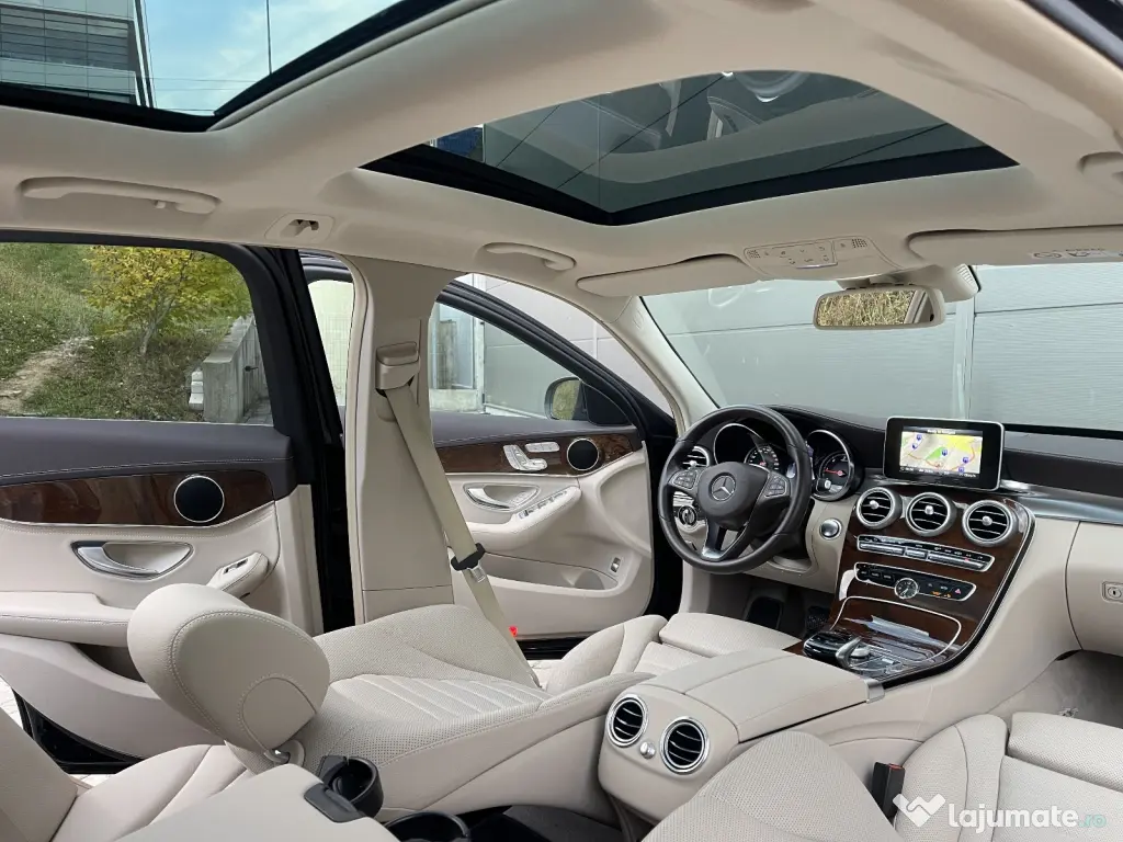 Vând Mercedes Benz C300 hybrid