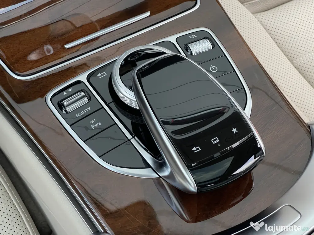 Vând Mercedes Benz C300 hybrid