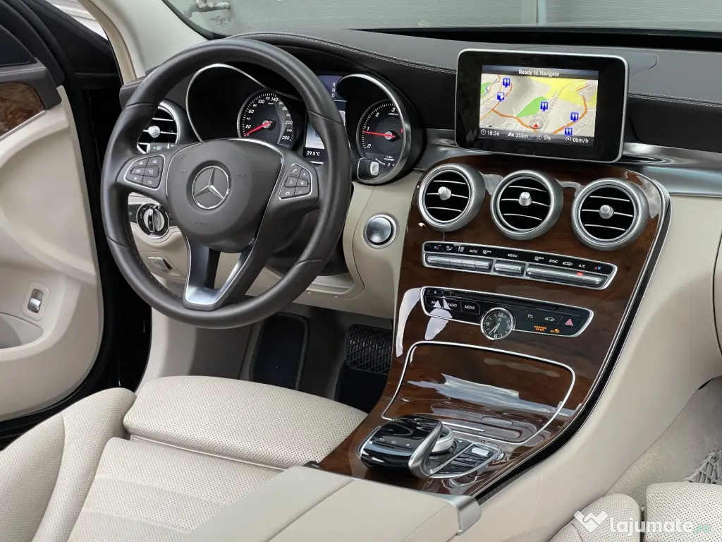 Vând Mercedes Benz C300 hybrid