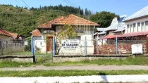 CASĂ 4 CAMERE TEREN 1316 MP LEREȘTI ARGEȘ