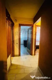 Apartament cu 3 camere de închiriat 