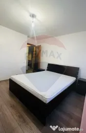Apartament cu 3 camere de închiriat 