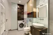 Apartament cu 2 camere de inchiriat la Arad Plaza + loc d...