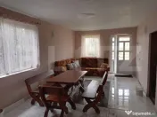 Casa cu 4 camere ,130 mp si cu teren de 798 mp, Zona Iancues 