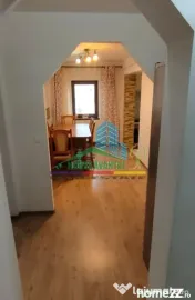 Vand apartament 2 camere 56 mp, zona Piata