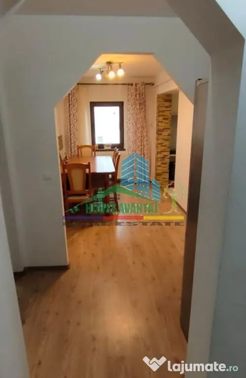 Vand apartament 2 camere 56 mp, zona Piata - Focsani (Vrancea)