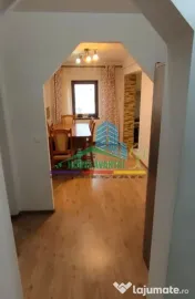 Vand apartament 2 camere 56 mp, zona Piata