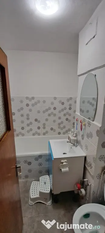 Apartament 2 camere decomandat Piata Delfinului