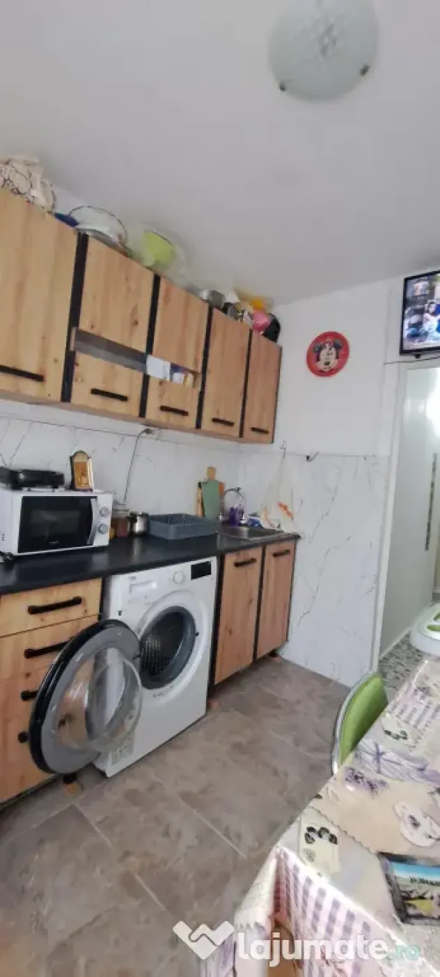 Apartament 2 camere decomandat Piata Delfinului