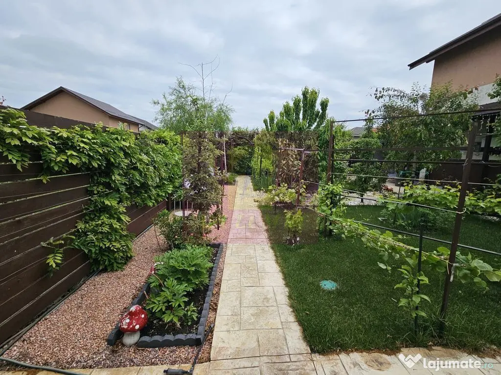 Casă 2019, P+1+pod, renovată, curte amenajată, aproape... - Sabareni (Giurgiu)