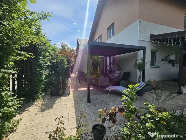 Casă 2019, P+1+pod, renovată, curte amenajată, aproape... - Sabareni (Giurgiu)