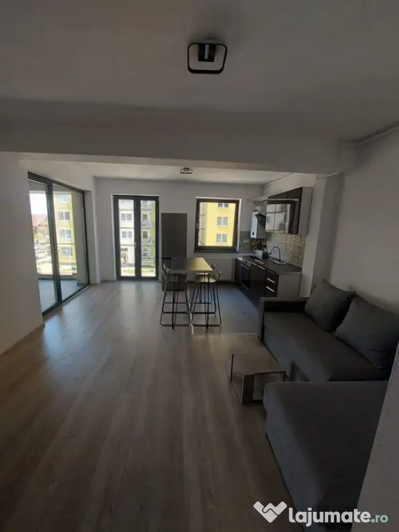 Apartament 2 camere Tractorul- Coresi.mobilat -utilat,13300 - Brasov (Brasov)