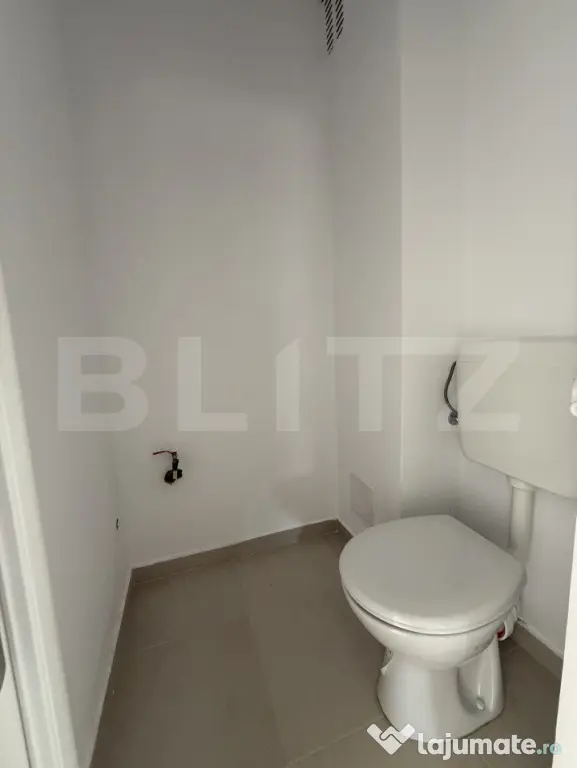 Apartament cu 4 camere, 84 mp, zona semicentrală - Satu Mare (Satu-Mare)