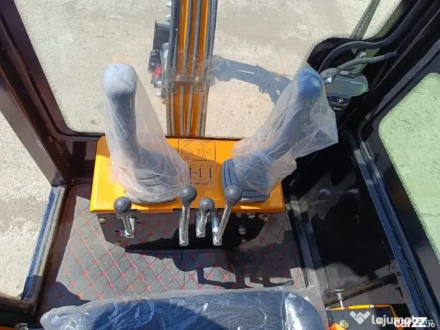 Mini excavator HighTop HT10, 1 tona, 2024 - Negresti Oas (Satu-Mare)
