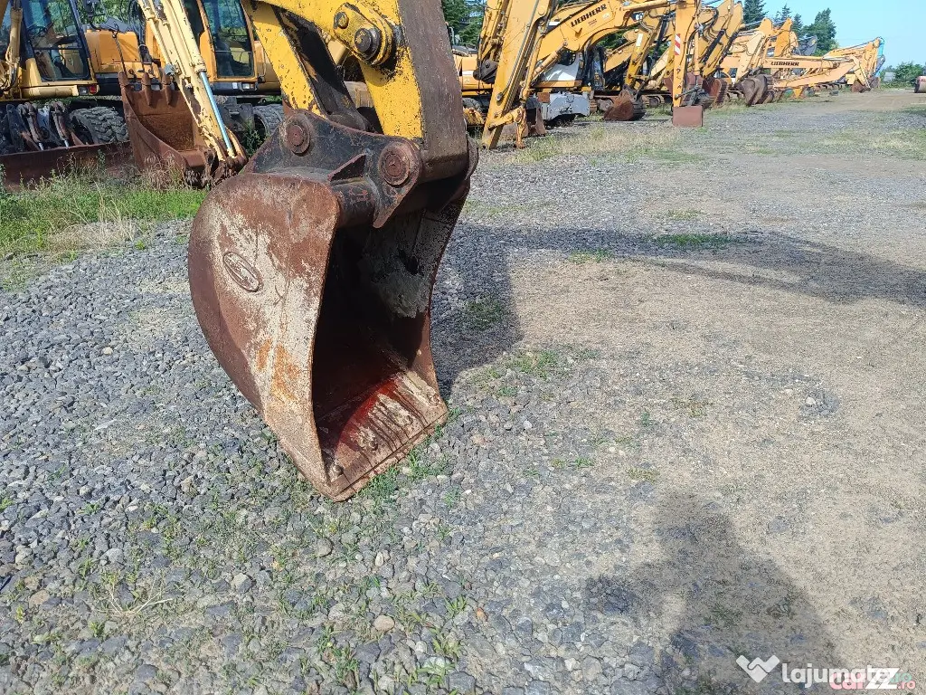 Excavator pe roți Komatsu PW110R, 12 Tone, 2010 - Negresti Oas (Satu-Mare)