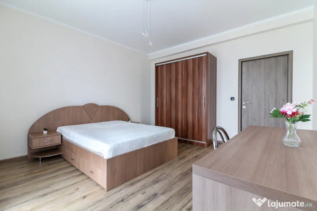Casa LA CHEIE cu 5 camere si 4 bai, Buna Ziua, 200 mp, zona - Cluj-Napoca (Cluj)
