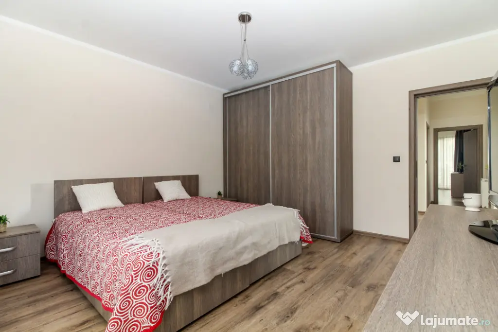 Casa LA CHEIE cu 5 camere si 4 bai, Buna Ziua, 200 mp, zona - Cluj-Napoca (Cluj)