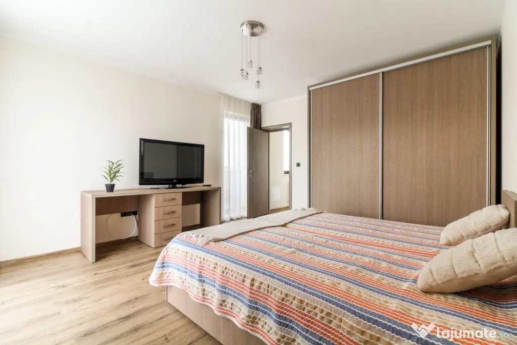 Casa LA CHEIE cu 5 camere si 4 bai, Buna Ziua, 200 mp, zona - Cluj-Napoca (Cluj)
