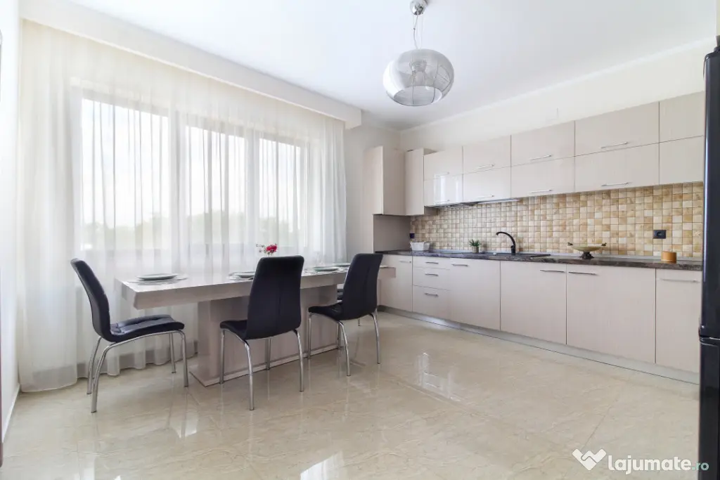 Casa LA CHEIE cu 5 camere si 4 bai, Buna Ziua, 200 mp, zona - Cluj-Napoca (Cluj)