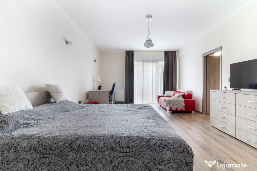 Casa LA CHEIE cu 5 camere si 4 bai, Buna Ziua, 200 mp, zona - Cluj-Napoca (Cluj)