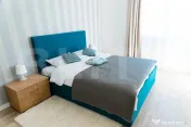 Apartament modern de 2 camere , cu acces la curte interioar? 