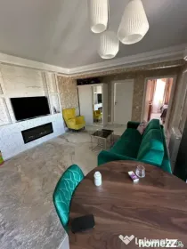 Apartament de vanzare , semidecomandat 56 mp ,3 camere zona