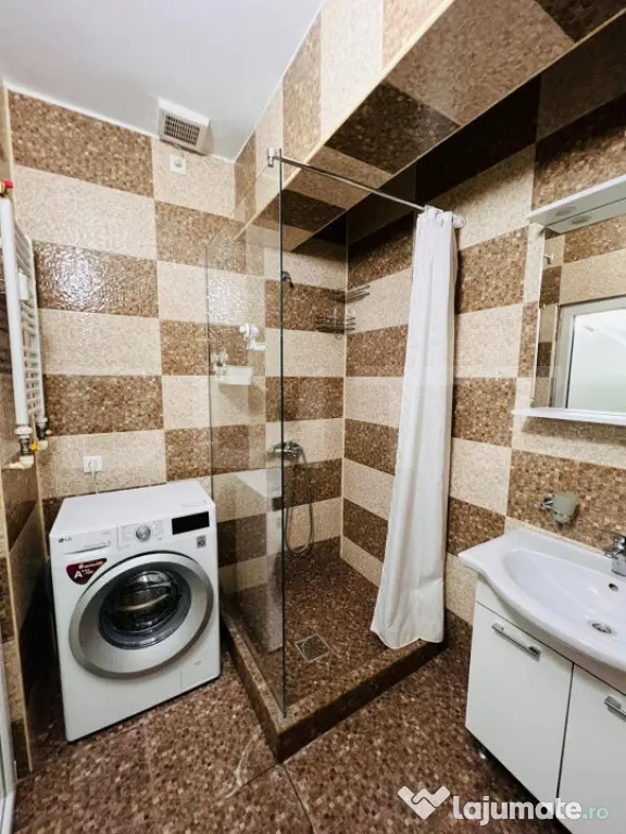 Studio spatios de 45 mp, mobilat modern, zona centrala - Craiova (Dolj)