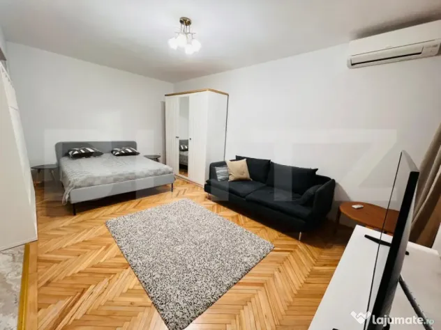 Studio spatios de 45 mp, mobilat modern, zona centrala - Craiova (Dolj)