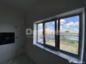 Oportunitate unica Apartament cu 2 sau 3camere in zona Pi...
