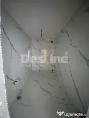 Oportunitate unica Apartament cu 2 sau 3camere in zona Pi...