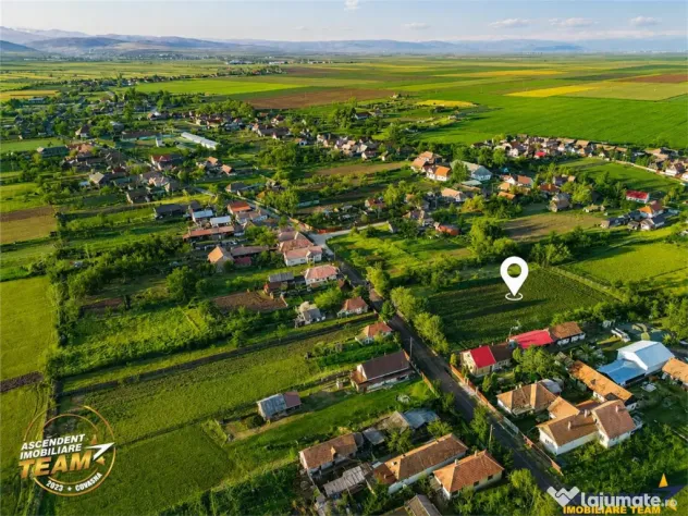 FILM! 4.554 mp intravilan versatil, PUZ: rezidential comerci - Marcusa (Covasna)