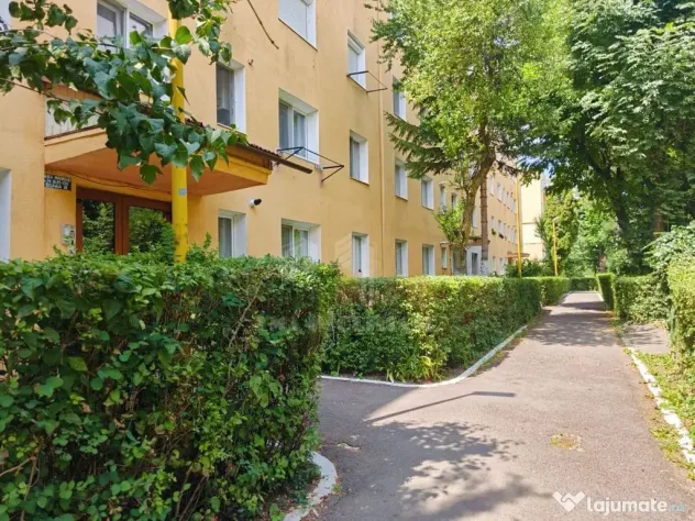 Apartament 3 camere Florilor Brasov - Brasov (Brasov)