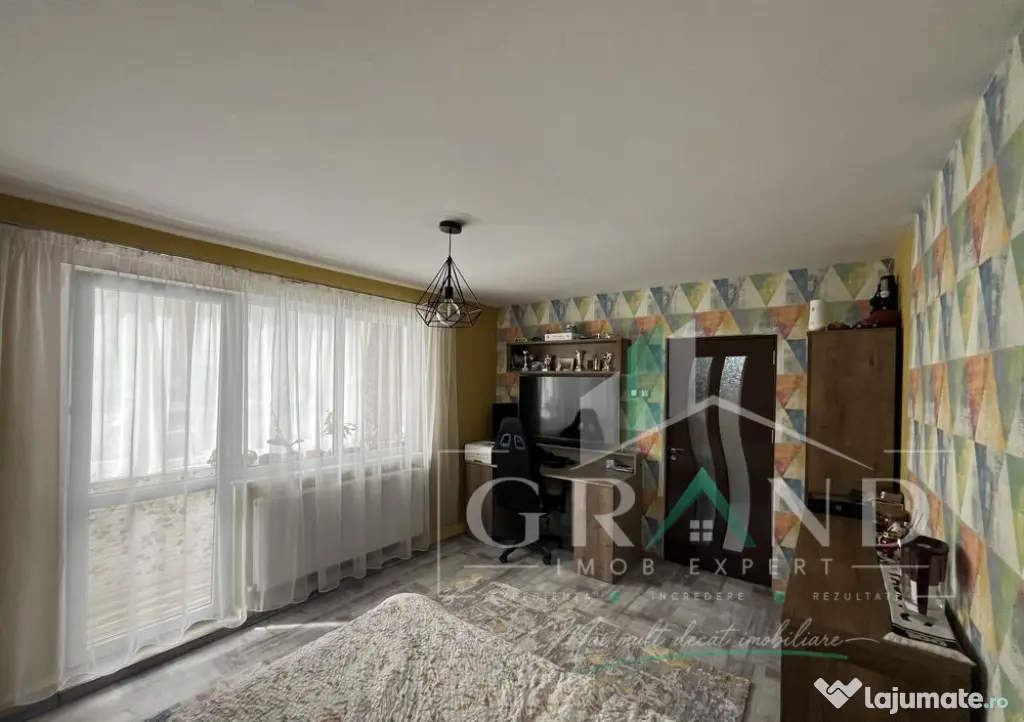 3 CAMERE | 62,4 MP | 2 BECIURI | BALCON ÎNCHIS | MĂNĂȘTU - Cluj-Napoca (Cluj)