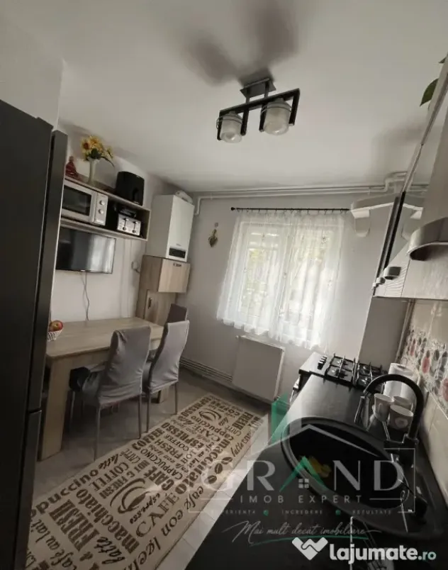 3 CAMERE | 62,4 MP | 2 BECIURI | BALCON ÎNCHIS | MĂNĂȘTU - Cluj-Napoca (Cluj)