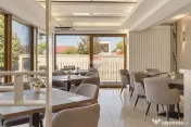 Pensiune modernă de vânzare, afacere funcțională, profitabilă Micalaca