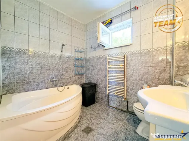 Casa cu etaj, garaj si panorama frumoasa, Sfantu Gheorghe, C - Sfantu Gheorghe (Covasna)