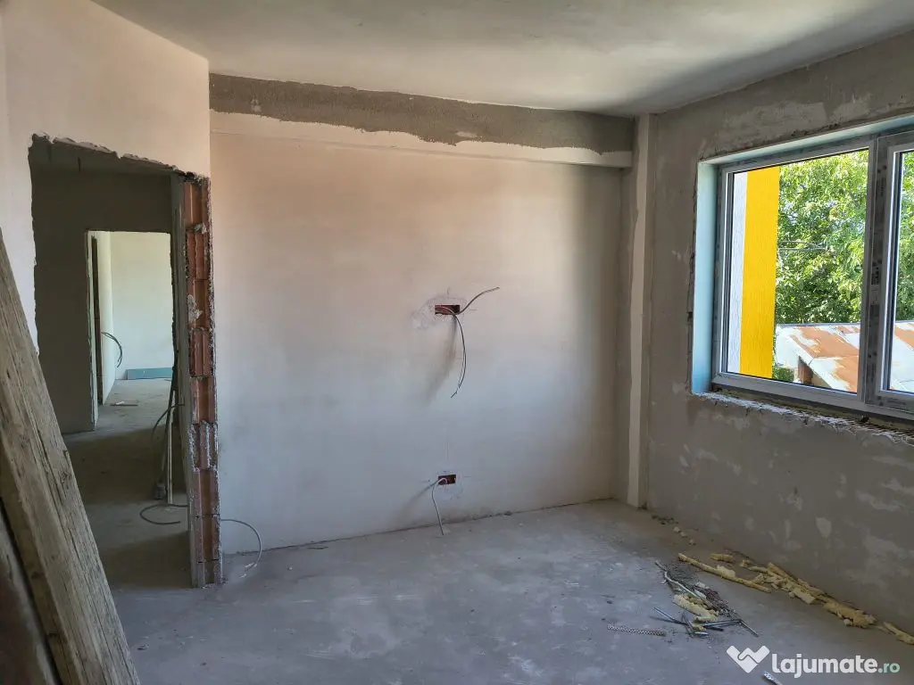 Vila ind.5cam,3bai/centruPopesti Leordeni-str.Erou Pantaz... - Popesti Leordeni (Bucuresti-Ilfov)