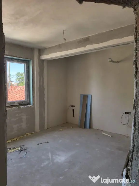 Vila ind.5cam,3bai/centruPopesti Leordeni-str.Erou Pantaz... - Popesti Leordeni (Bucuresti-Ilfov)