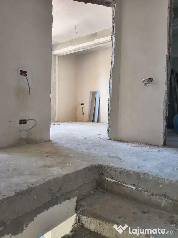 Vila ind.5cam,3bai/centruPopesti Leordeni-str.Erou Pantaz... - Popesti Leordeni (Bucuresti-Ilfov)